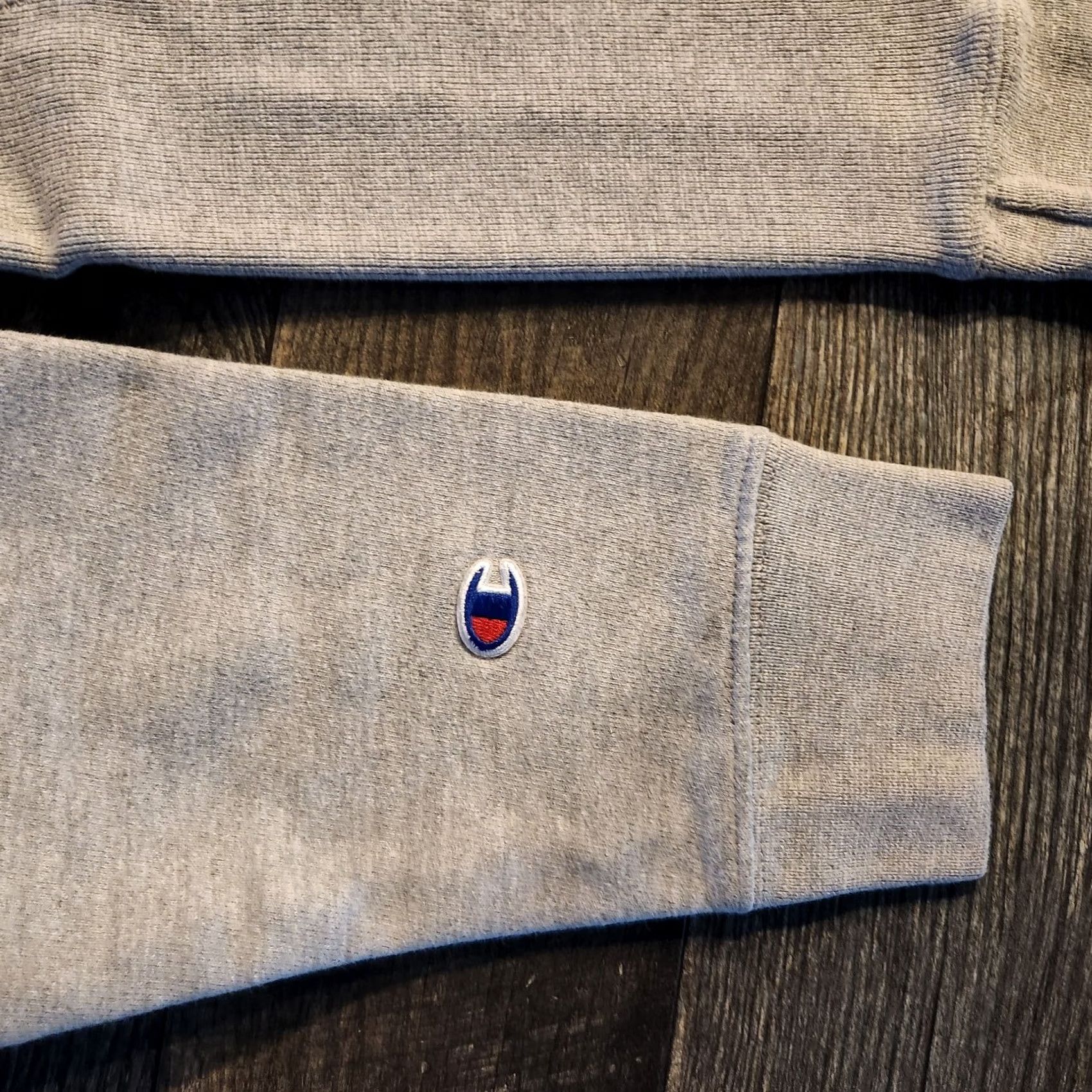 Champion VINTAGE Champion Reverse Weave Sweatshirt Crewneck Womens XL Gray Patch Logo Regular Long Sleeve Pullover Reversible Sweatshirt Size XL / US 12-14 / IT 48-50 - 7 Thumbnail