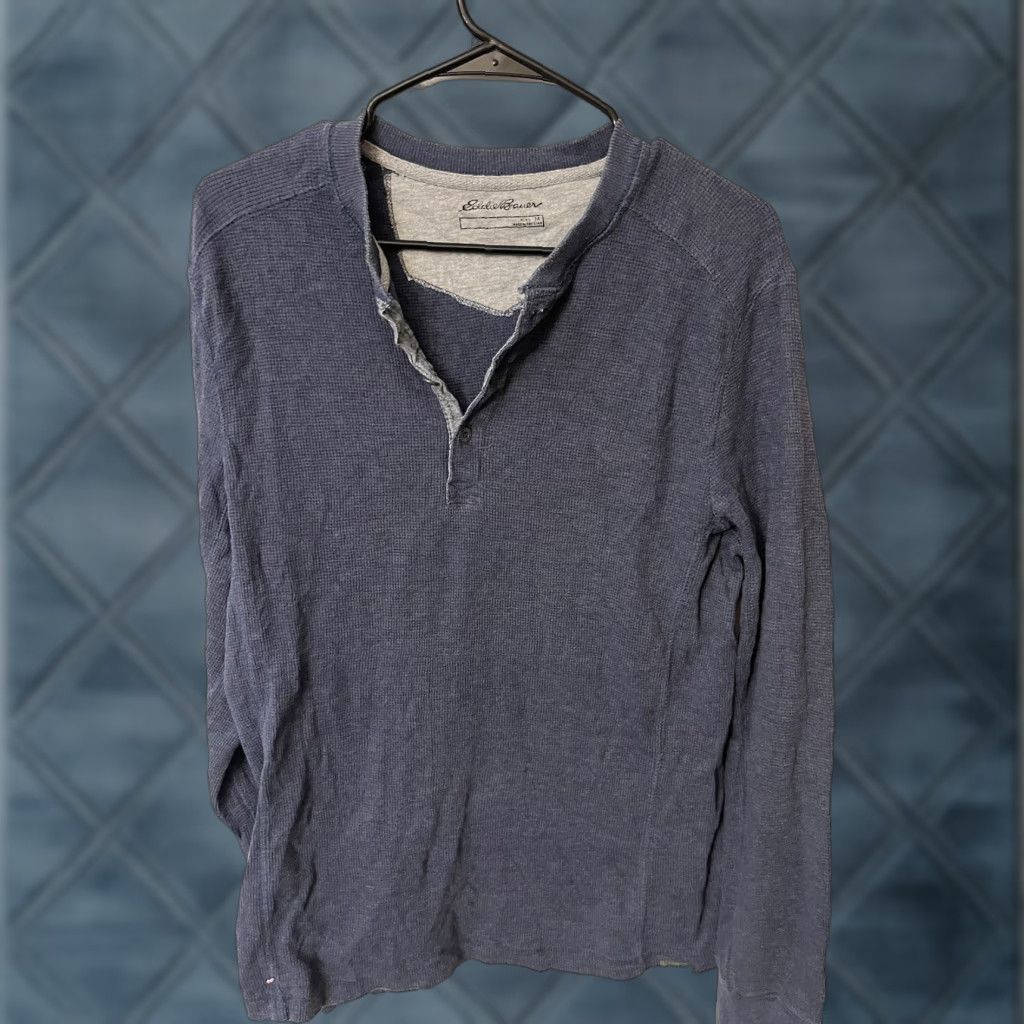 Eddie Bauer VINTAGE Eddie Bauer Men's Long Sleeve Henley Shirt Medium Navy Blue Knit 90s Classic Outdoor Size US M / EU 48-50 / 2 - 1 Thumbnail