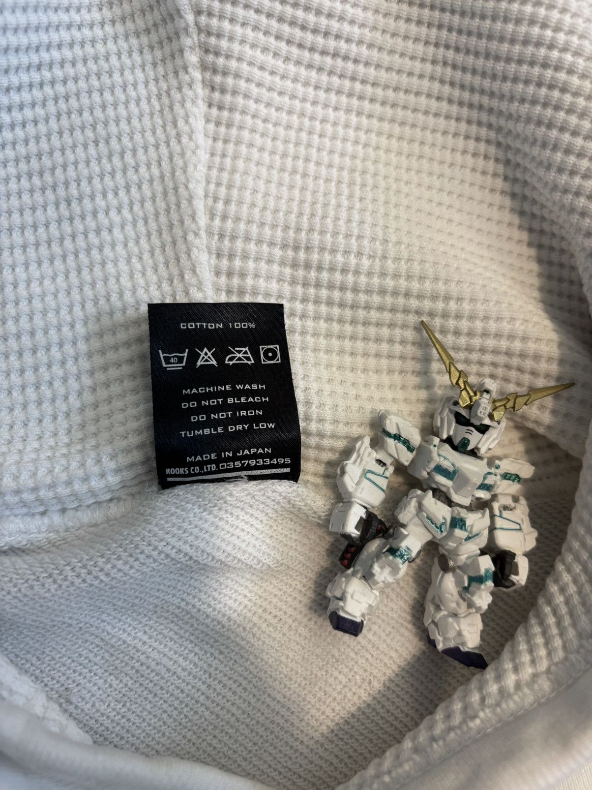 Number (N)ine number (n)ine ss04 white double skull Size US L / EU 52-54 / 3 - 4 Thumbnail
