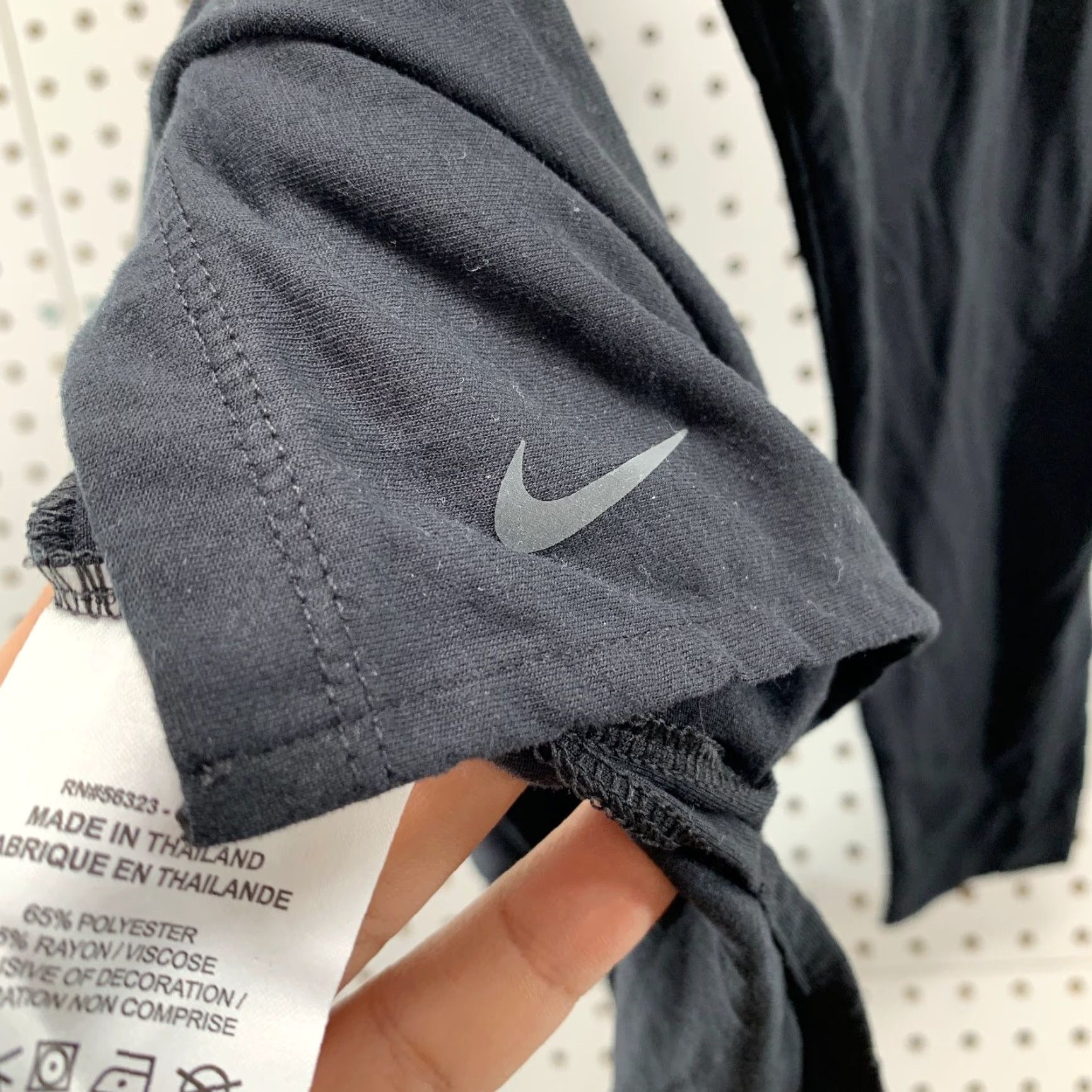 Nike Nike Active Shirt Womens Small Black Dri-Fit Long Sleeve Run Workout Size S / US 4 / IT 40 - 7 Thumbnail