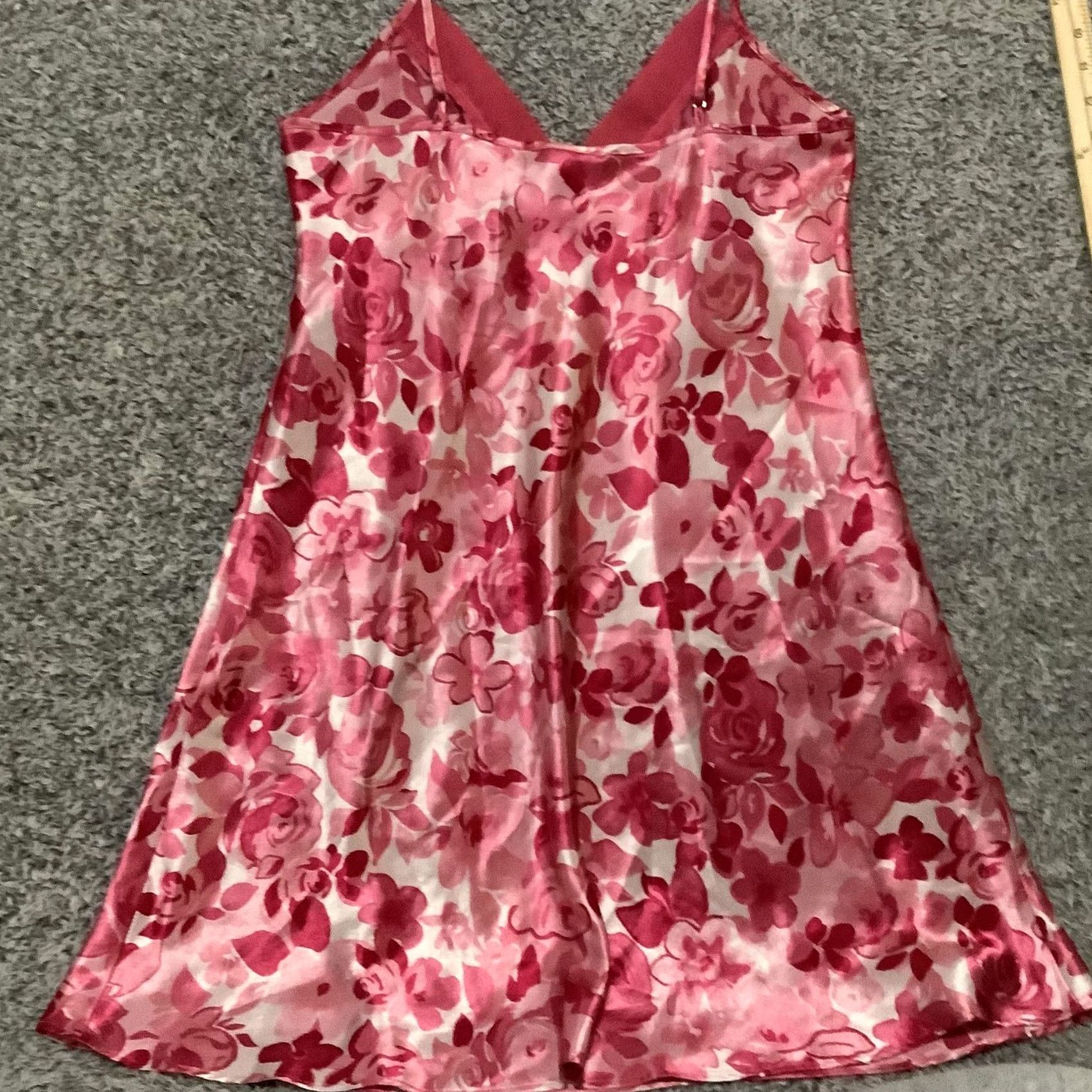 Liz Claiborne Liz Claiborne Pink Floral Satin Nightgown Lingerie Camisole M Womens Adjustable Strap Satin Vintage No Size ONE SIZE - 5 Thumbnail