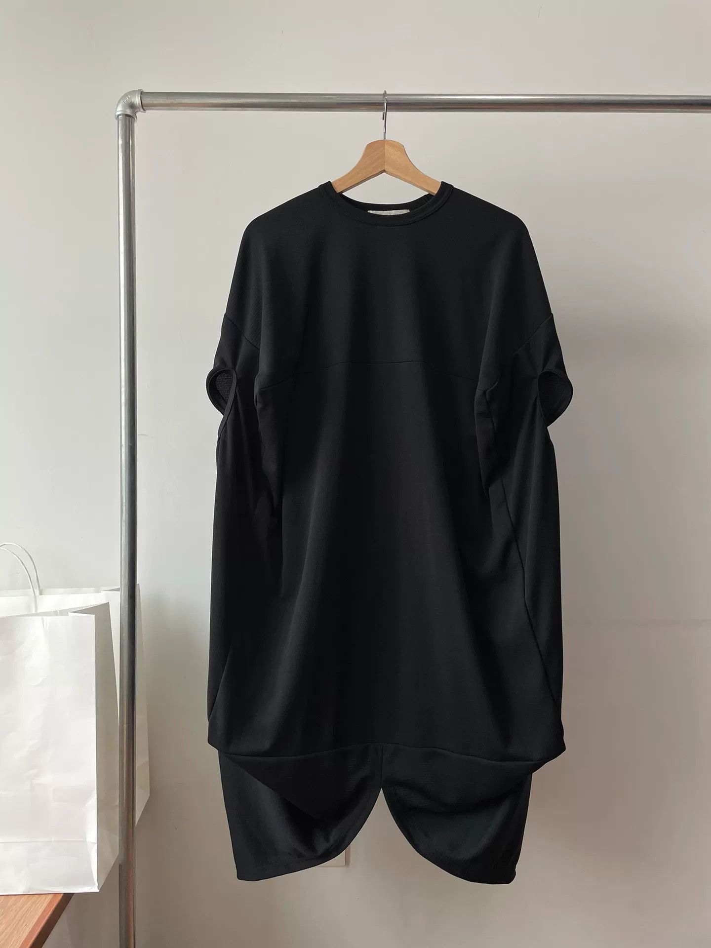 Comme des Garcons Comme des Garcons Black Oversized Dress Size S / US 4 / IT 40 - 1 Thumbnail