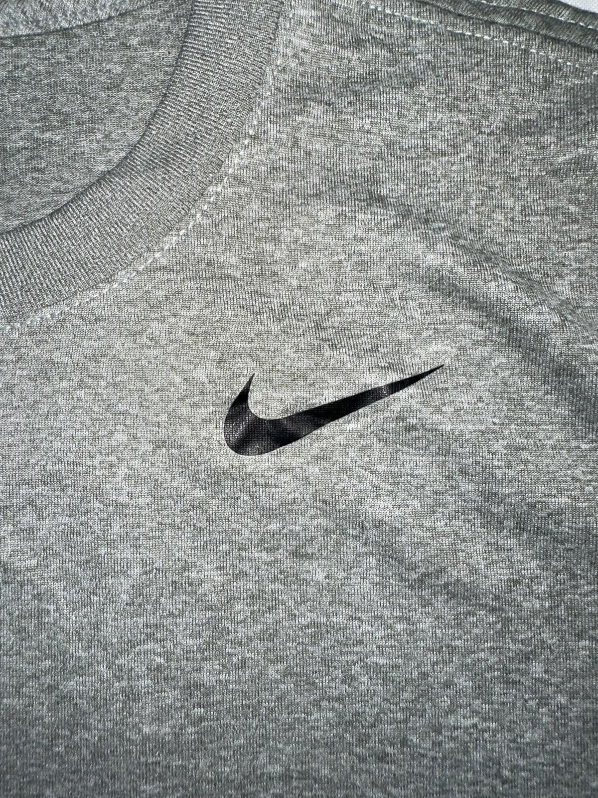Nike Nike Womens Dri-Fit Legend Tee Crew Size L / US 10 / IT 46 - 2 Thumbnail