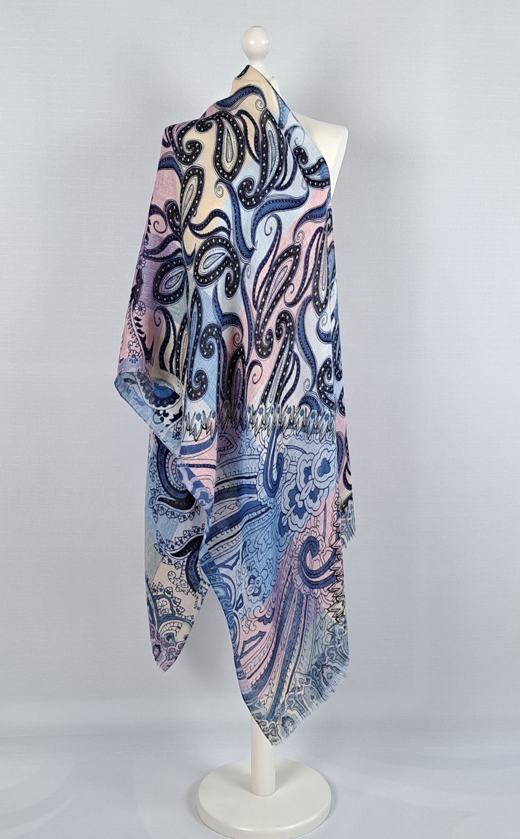 Etro ETRO linen large paisley scarf. Made in Italy. Size ONE SIZE - 1 Thumbnail