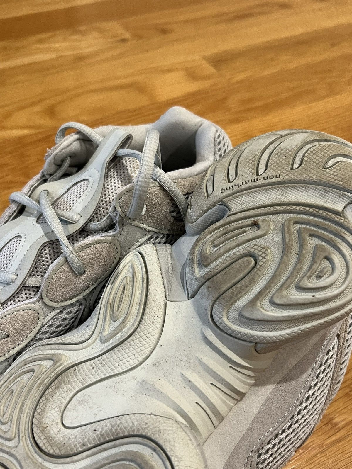 Yeezy Yeezy 500 Salt Size US 10 / EU 43 - 4 Thumbnail
