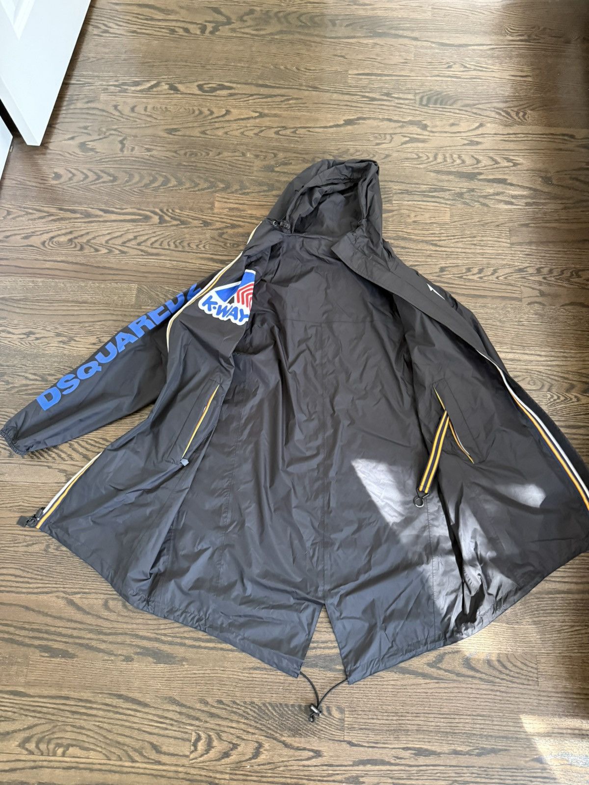 Dsquared2 Dsquared kway light weight jacket Size US M / EU 48-50 / 2 - 2 Thumbnail