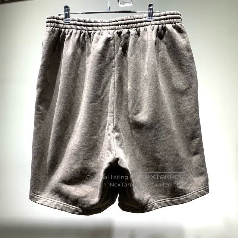 Balenciaga Balenciaga size XS Logo Printed Casual Short Pants Size US 27 - 6 Thumbnail