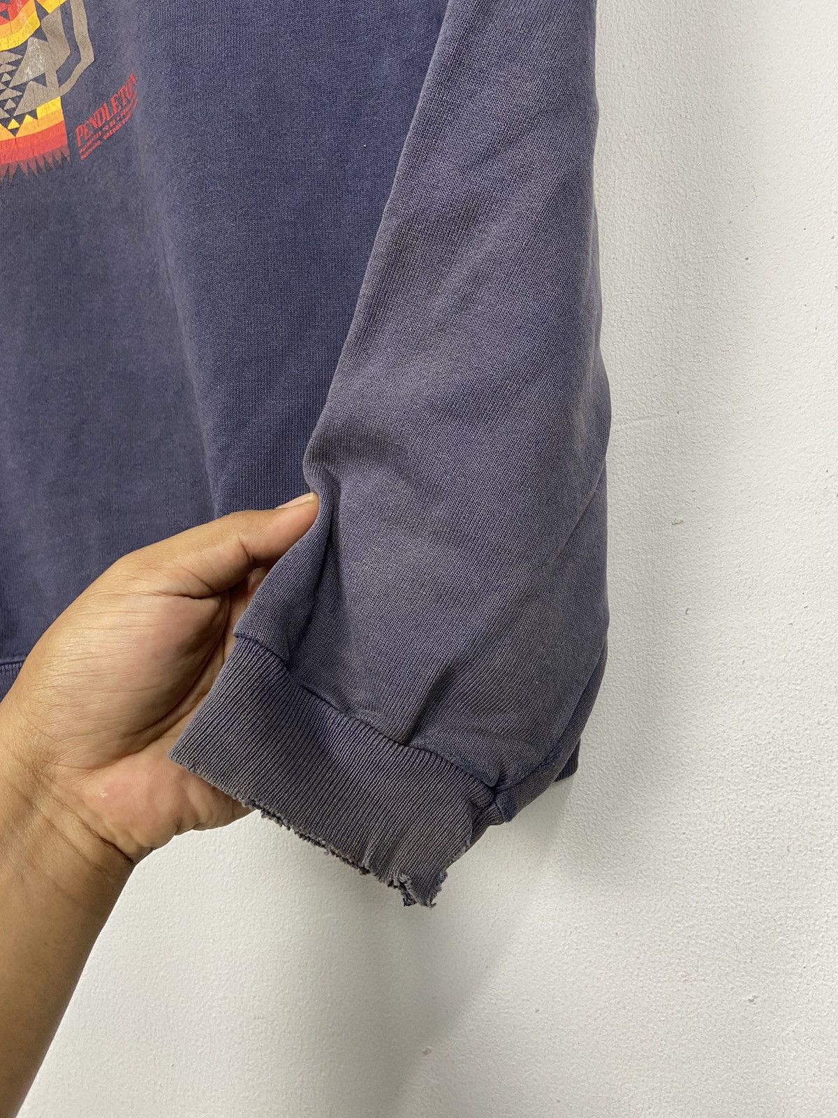 Pendleton × Vintage Vintage Pendleton Distressed Sweatshirt Size US L / EU 52-54 / 3 - 9 Thumbnail