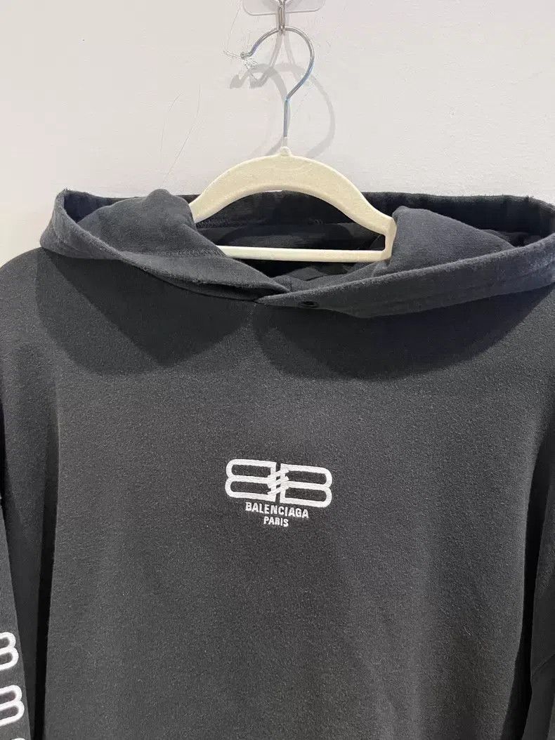 Balenciaga Balenciaga Double B Embroidered Hooded Sweatshirt Size US S / EU 44-46 / 1 - 2 Thumbnail