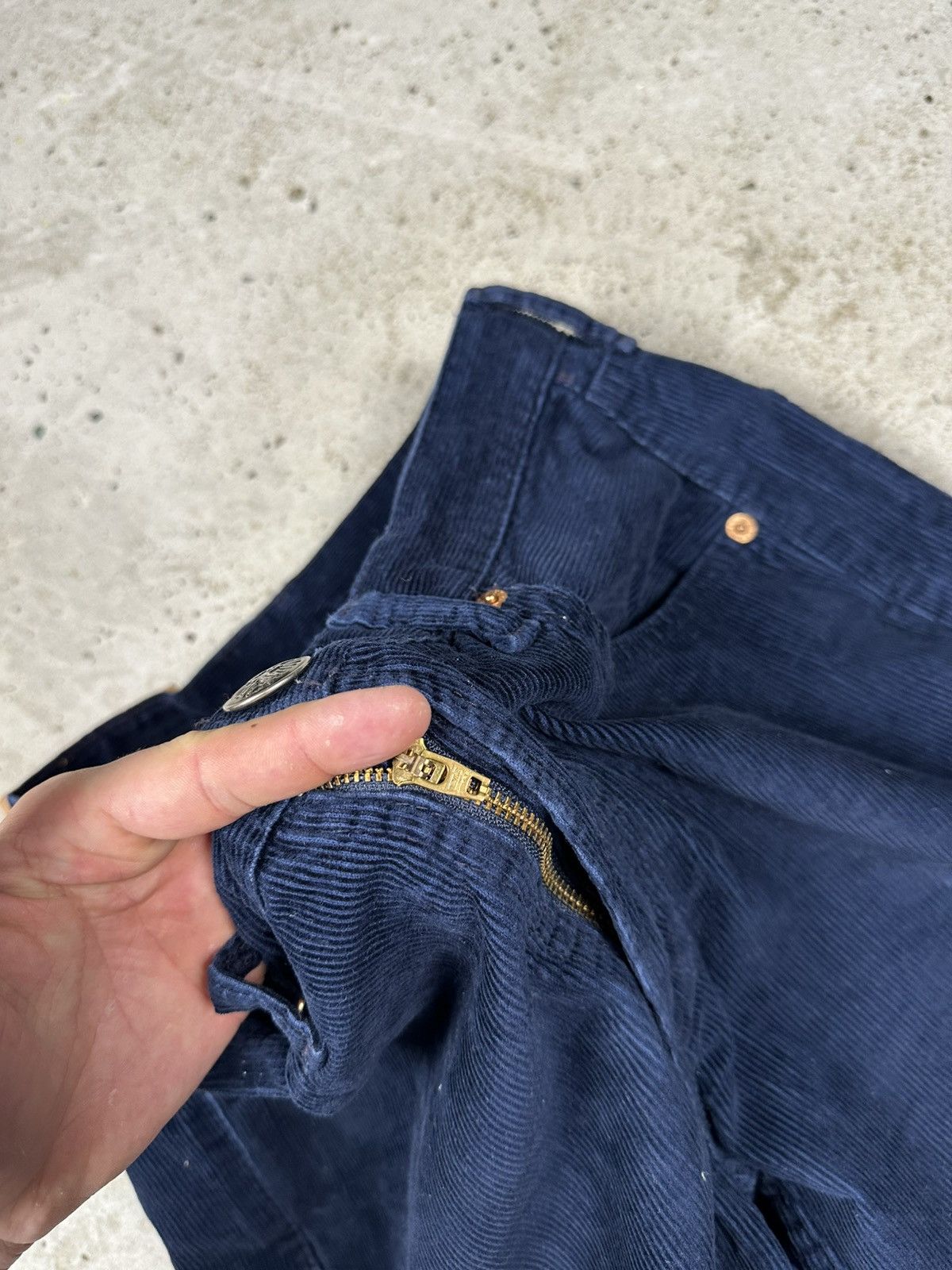 Levi's × Vintage Vintage 90s Levi’s 505 Blue Corduroy Pants Denim Jeans Size US 30 / EU 46 - 9 Thumbnail