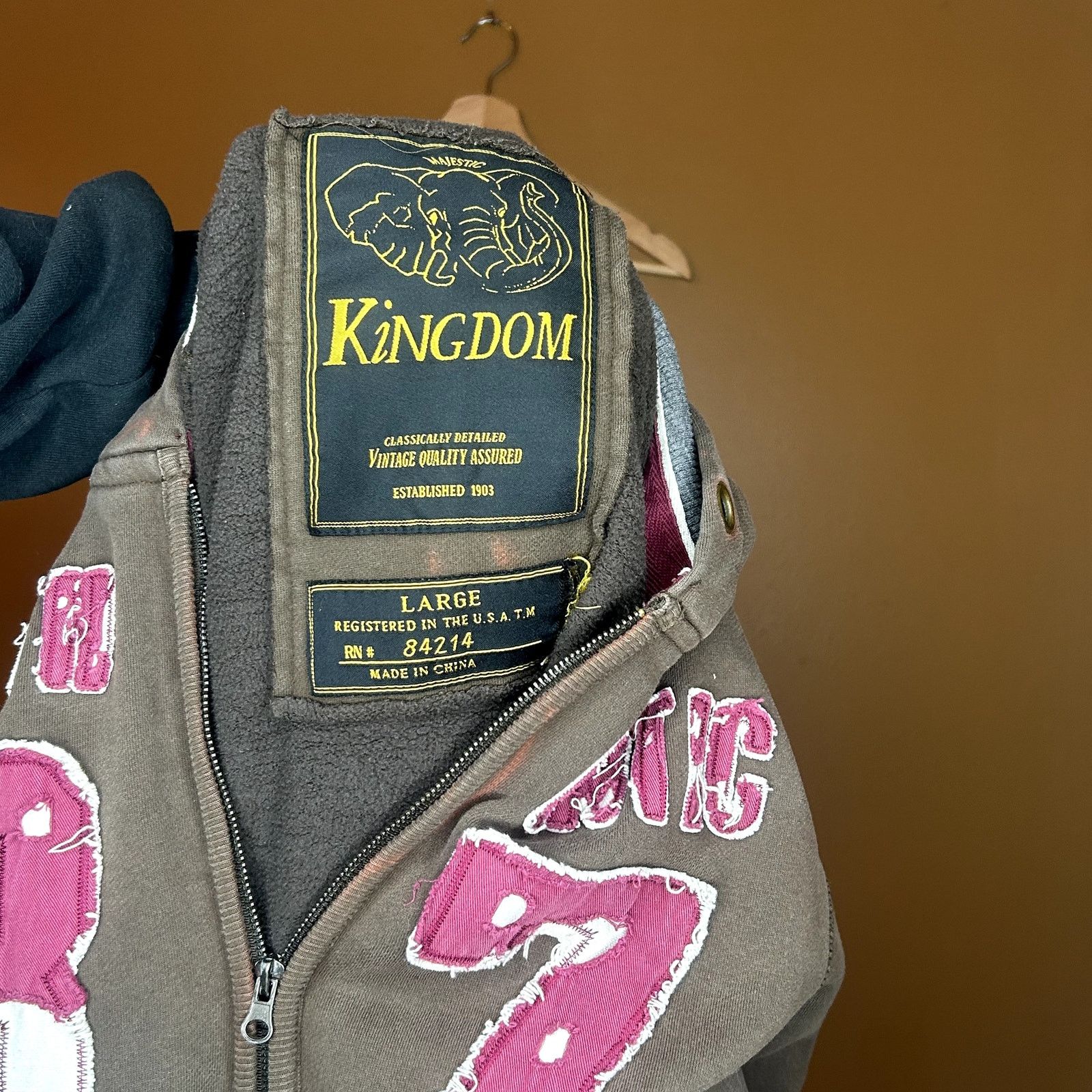 Vintage Kingdom Clothing Y2K Styled Zip-Up Hoodie Large Size US L / EU 52-54 / 3 - 7 Thumbnail
