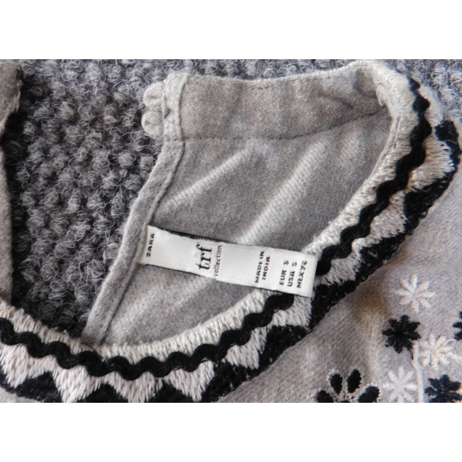 Zara Zara Womens Sweater Small Gray Crew Neck Pullover Raglan Sleeve Embroidered Floral Geometric Knit 2-Color Size S / US 4 / IT 40 - 5 Thumbnail