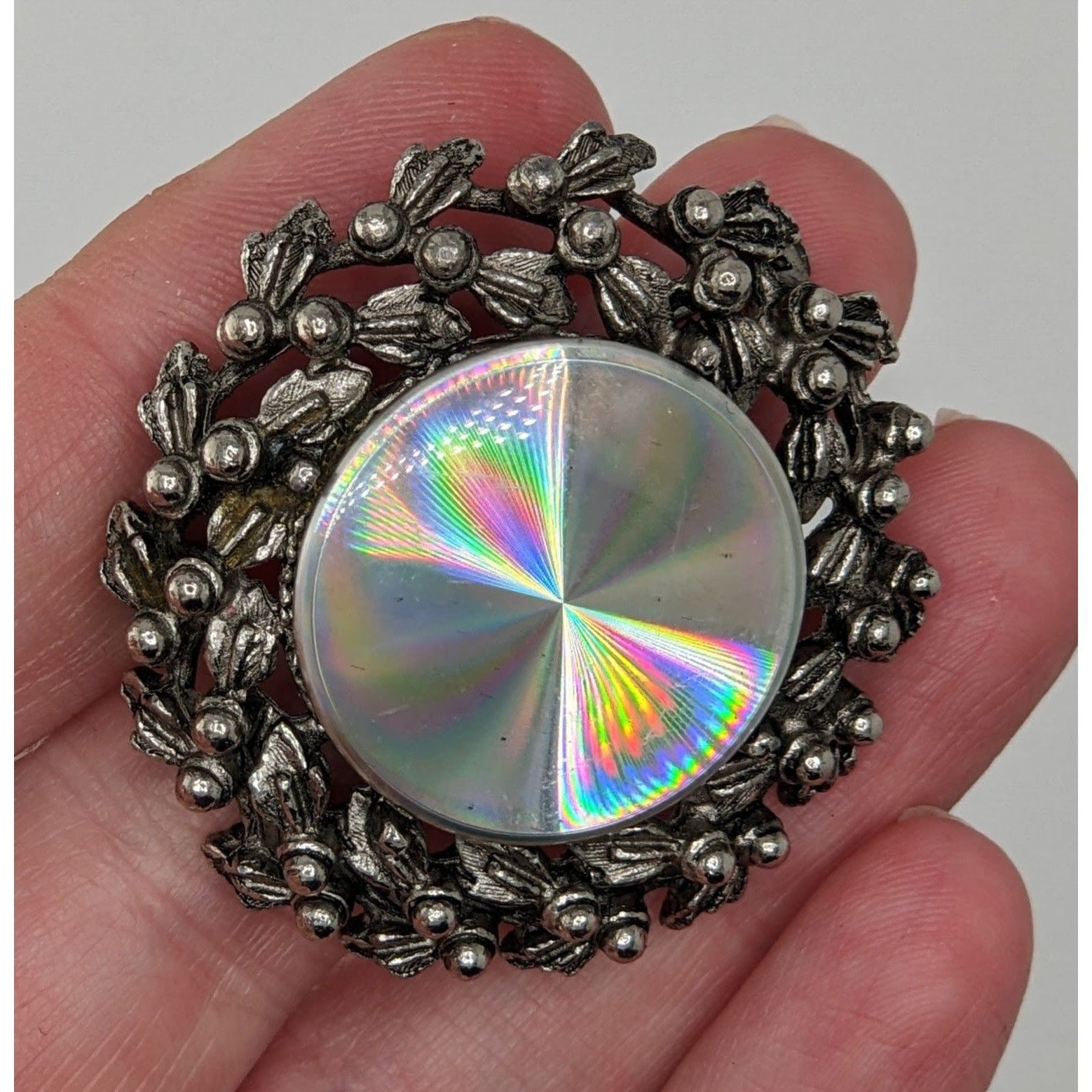 Other Vintage Prismatic Wreath Brooch With Iridescent Glass Center Size ONE SIZE - 5 Thumbnail