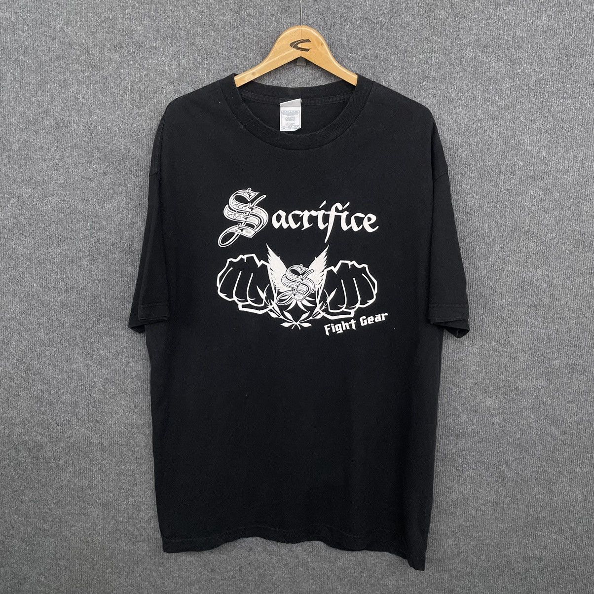 2000s Sacrifice Fight Gear MMA Elite Tapout Affliction Tee