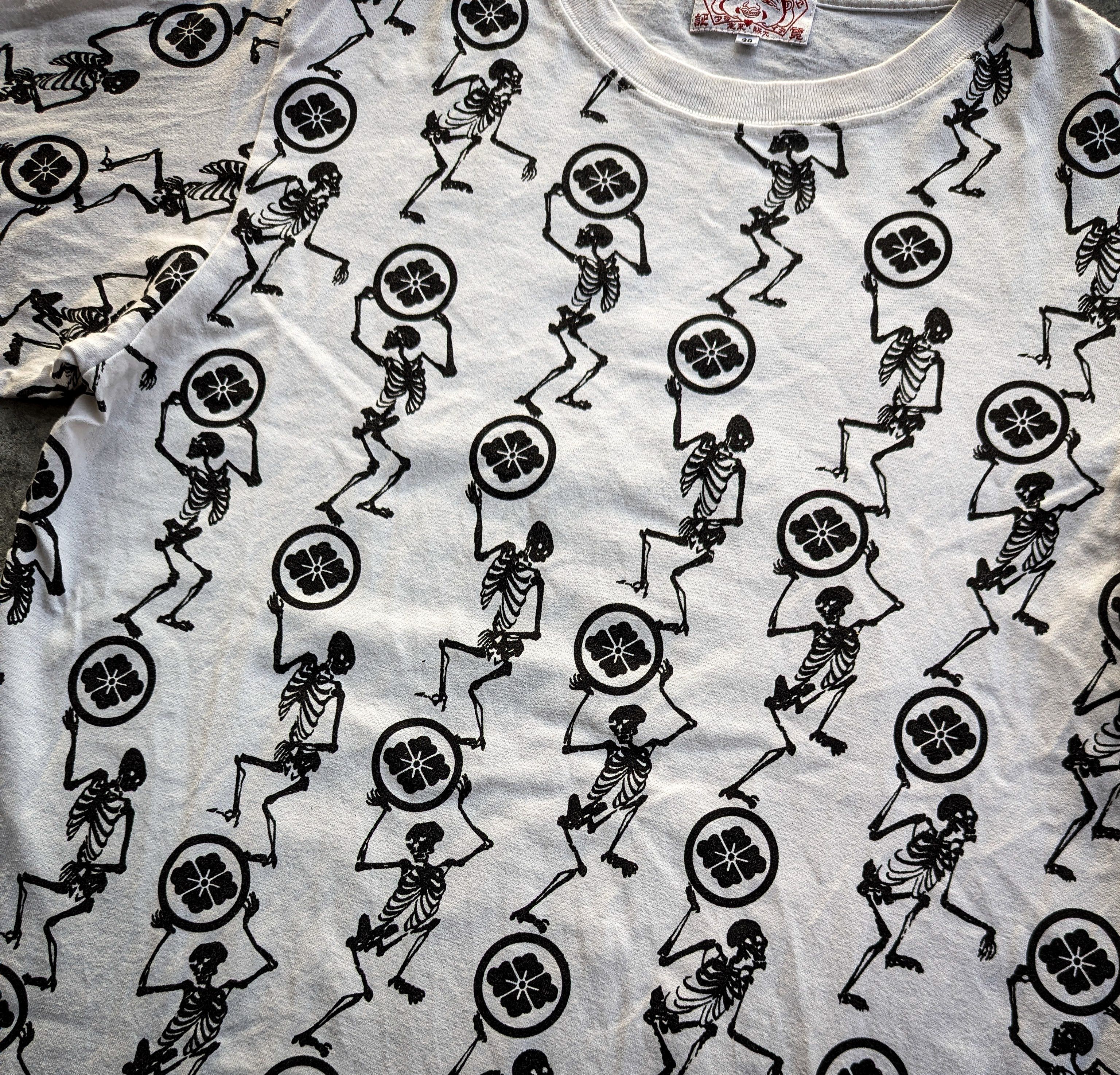 Evisu Evisu Dancing Skull Overprint Tshirt Size US M / EU 48-50 / 2 - 3 Thumbnail