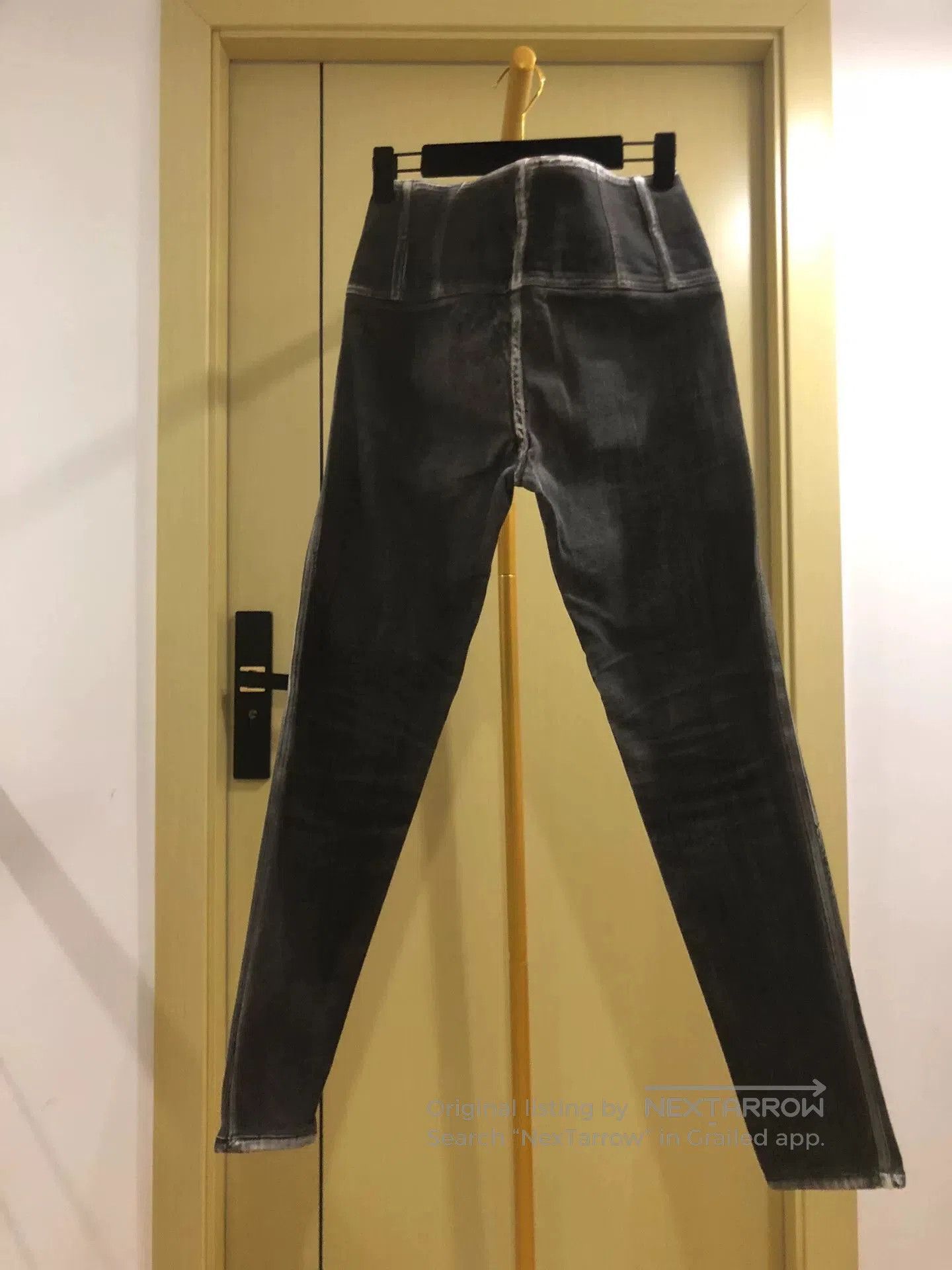 Chanel Chanel Black Denim Trousers Size 38. Size 28" / US 6 / IT 42 - 2 Thumbnail