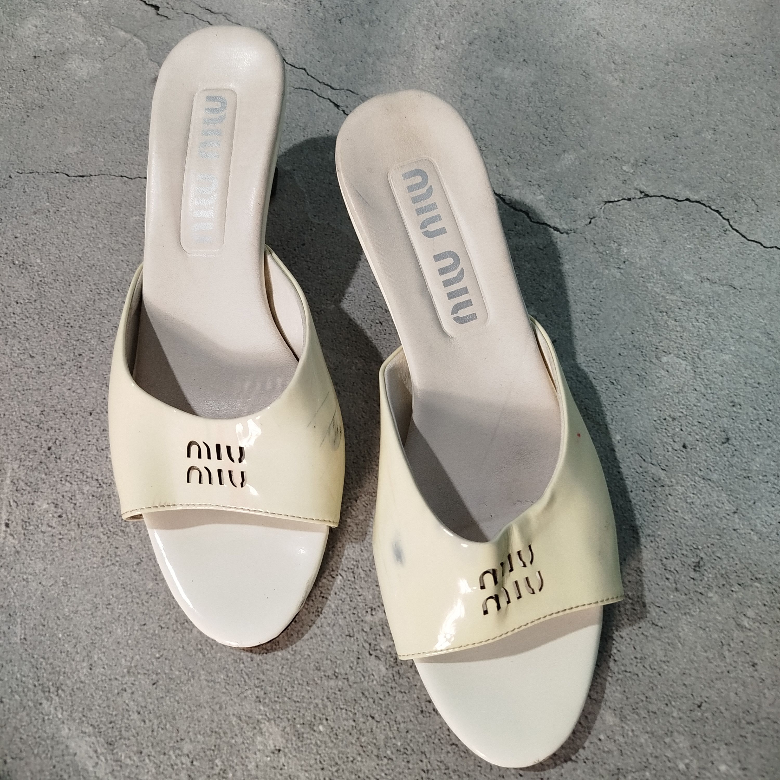 Miu Miu Miu Miu Women's Natural Logo Cut-out Mule Sandals Size US 7 / IT 37 - 3 Thumbnail