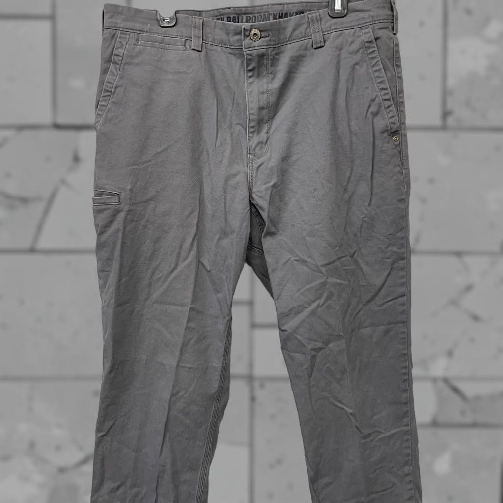 CO Duluth Relaxed Fit Gray Cotton Blend Pants Mens Size 36x30 Cargo 36 30 Inseam Duluth Trading Co Gray Relaxed Fit Cotton Blend Pants Mens Size 36x30 Size US 36 / EU 52 - 1 Thumbnail