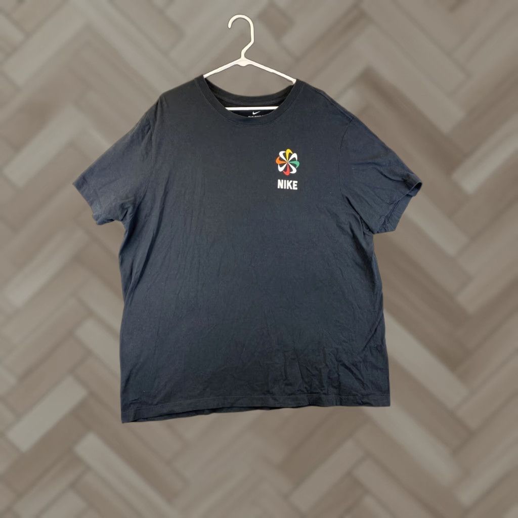 Nike VINTAGE Nike Sunburst T-Shirt The Sport Shoe Of Champions Black 2XL Men Nike 88-66 Sports Size US XXL / EU 58 / 5 - 1 Thumbnail