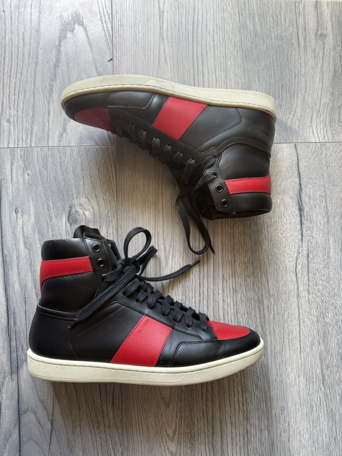 Saint Laurent Paris Saint Laurent Court Classic SL/10H Red & Black High-Tops Size US 6 / EU 39 - 1 Thumbnail