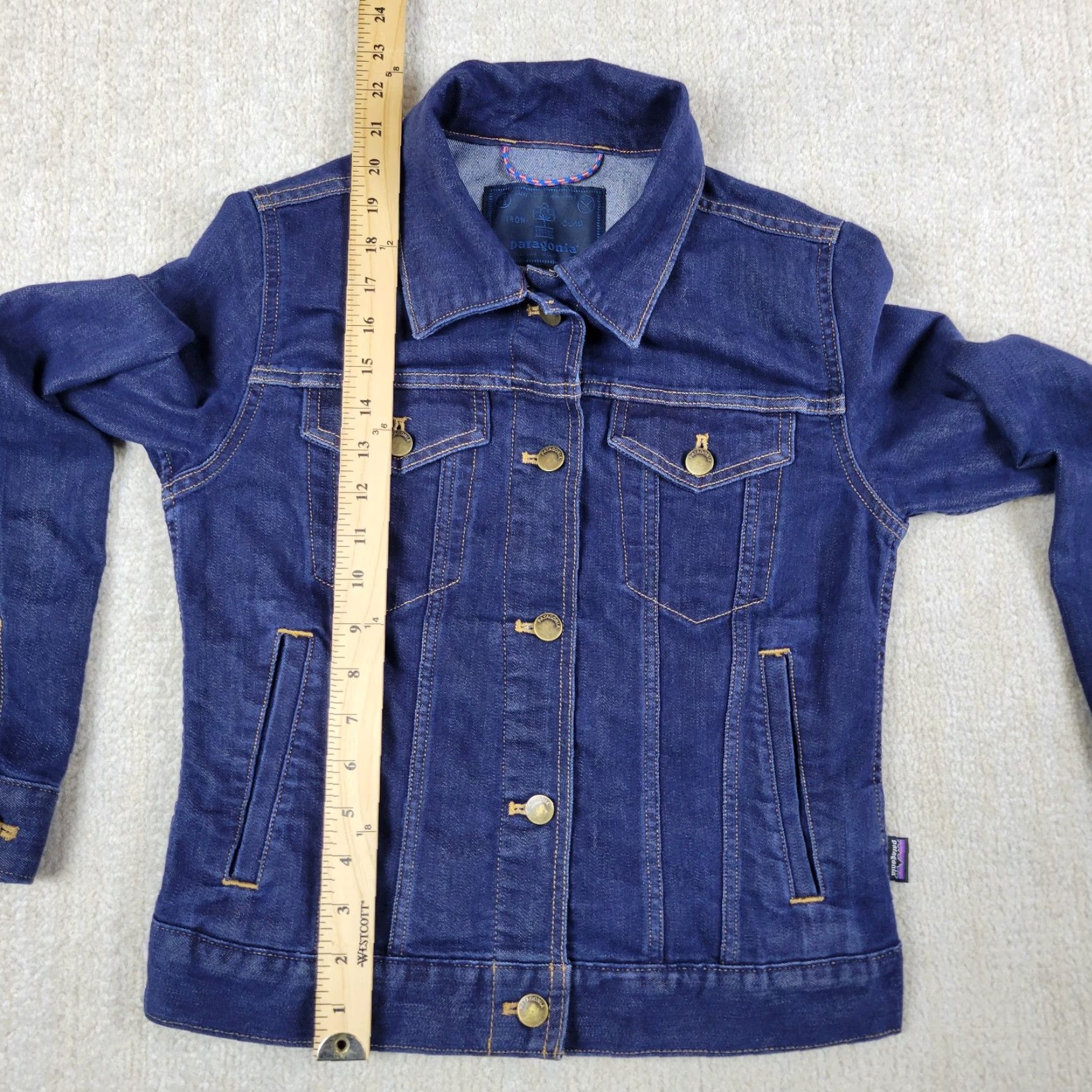 Patagonia Patagonia Denim Jacket Womens XS Blue Iron Clad Dark Wash Organic Cotton Hiking Jacket Womens XS Blue Denim Jacket Outdoor Vintage No Size XS / US 0-2 / IT 36-38 - 6 Thumbnail