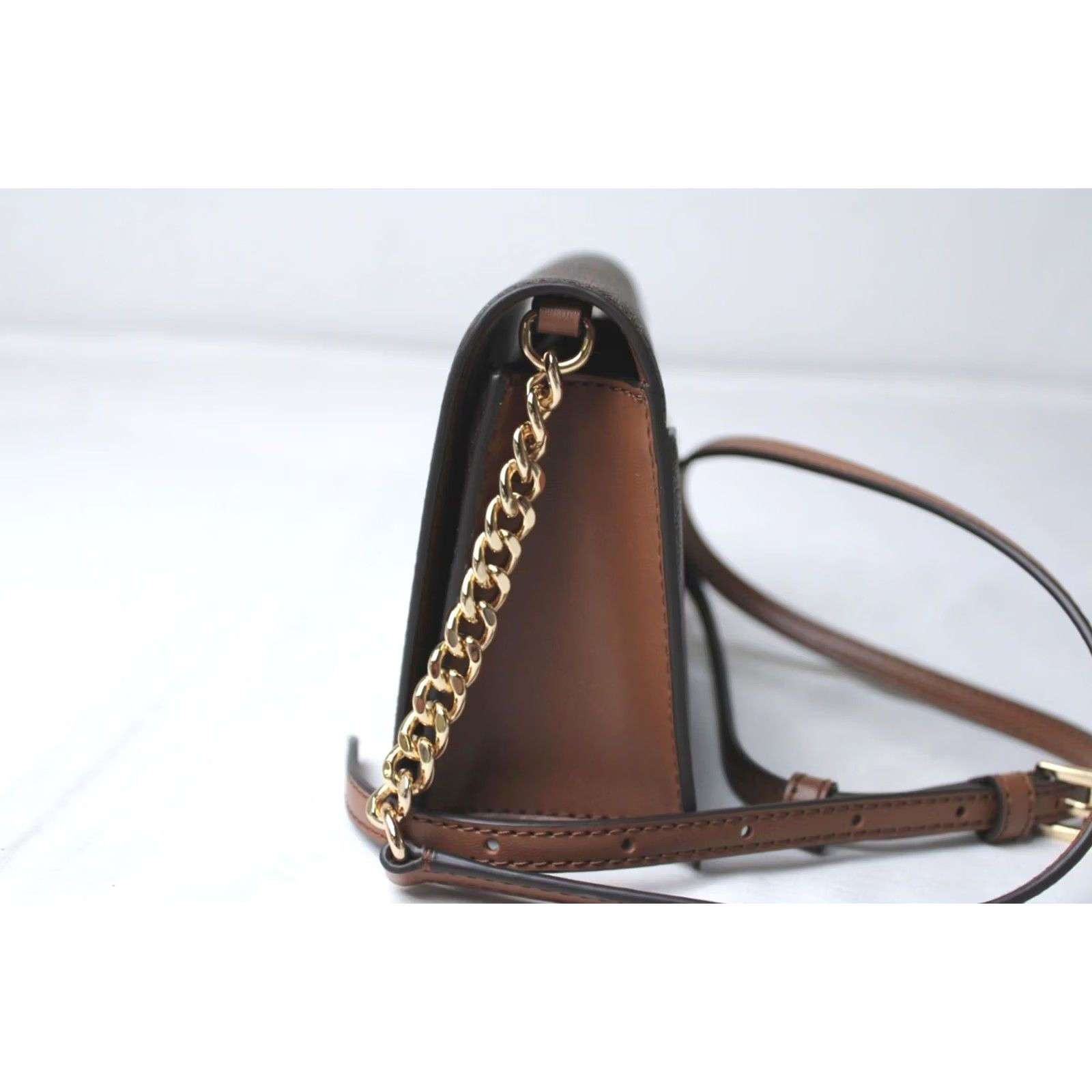 Michael Kors VINTAGE Michael Kors Outlet Women's Jet Set Medium Logo Crossbody Bag NC3 Brown One Size Size ONE SIZE - 5 Thumbnail