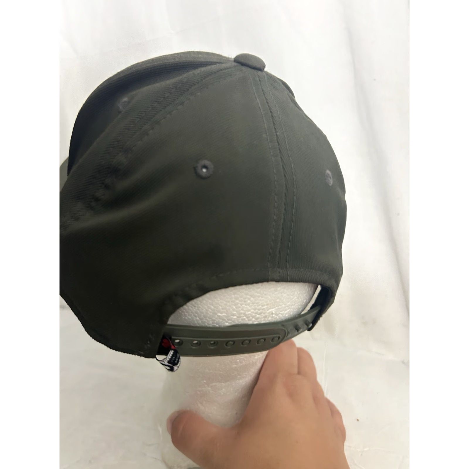 Vintage **BLACK CLOVER LIVE LUCKY GRAY ADJUSTABLE BASEBALL CAP HAT FLEX FIT** User: BLACK CLOVER LIVE LUCKY GRAY ADJUSTABLE BASEBALL CAP HAT FLEX FIT Size ONE SIZE - 6 Thumbnail