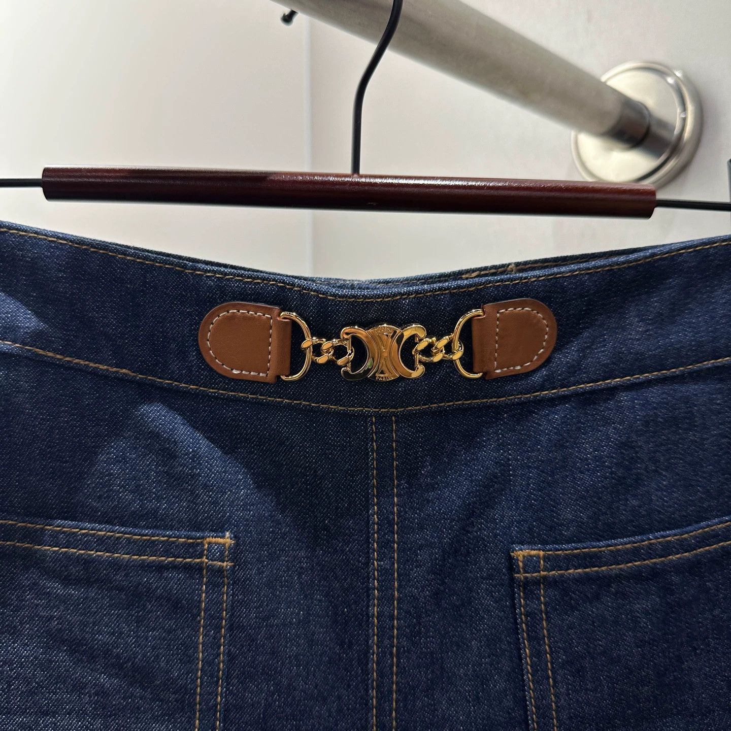 Celine Celine apr655 Triomphe Gold Hardware Flared Jeans Women's 26 Size 26" / US 2 / IT 38 - 6 Thumbnail