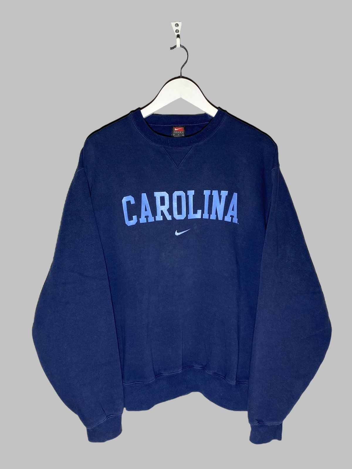 Nike 🔥 VINTAGE 00s NIKE CAROLINA SWOOSH CREWNECK SWEATSHIRT RARE Size US M / EU 48-50 / 2 - 1 Thumbnail