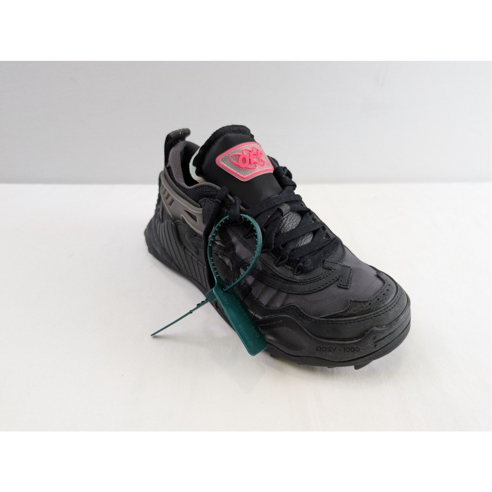Off-White o1rshd1 Odsy-1000 sneakers in black Size US 6 / EU 39 - 3 Thumbnail