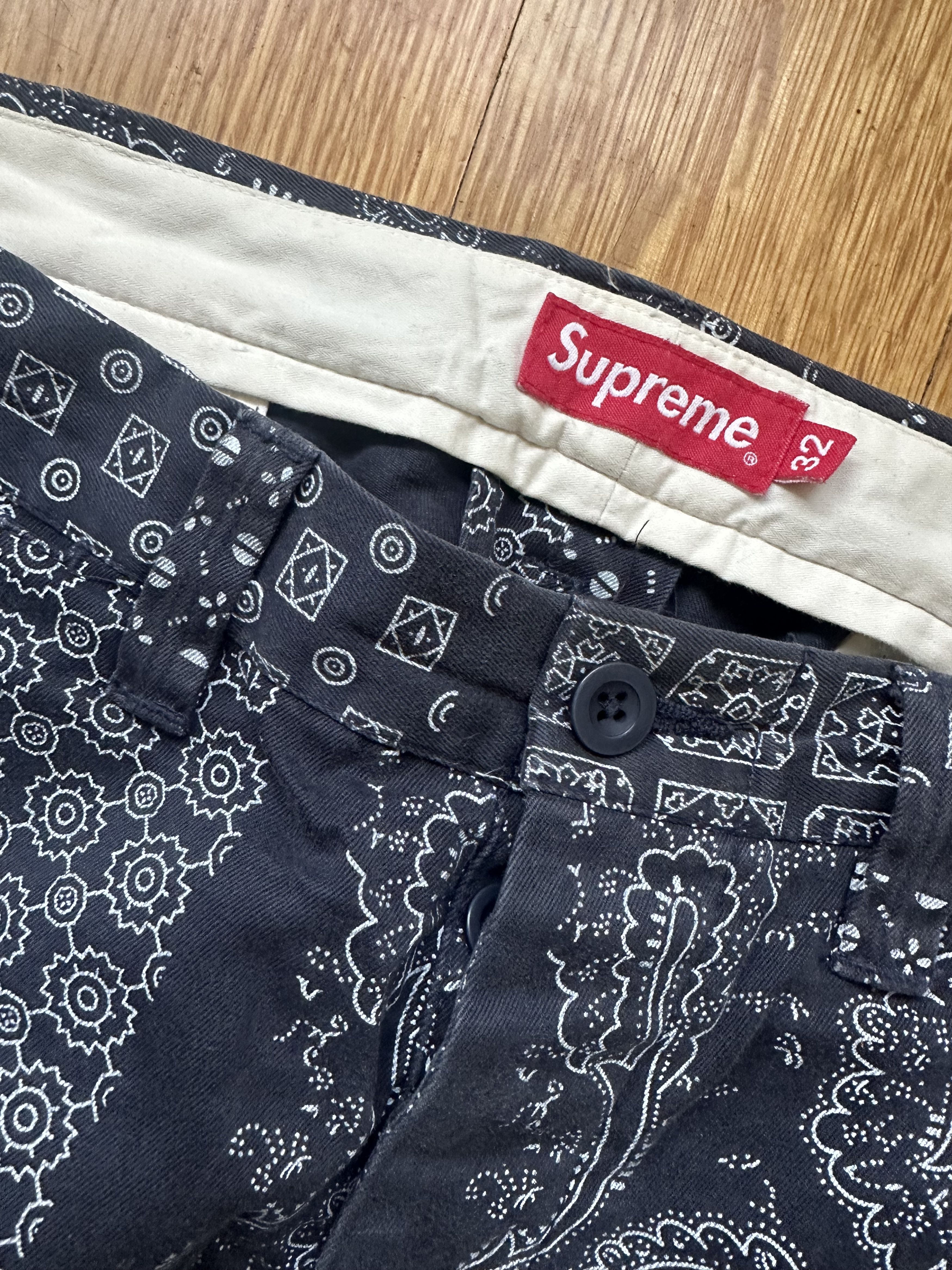 Supreme Supreme Navy Paisley Chino Wide Leg - size 32 Size US 32 / EU 48 - 2 Thumbnail