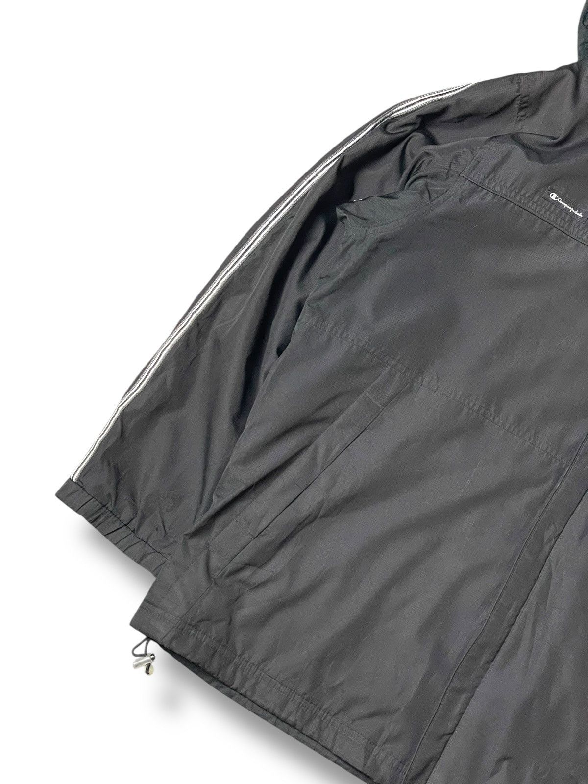 Champion × Japanese Brand × Vintage Authentic Champion Light Hooded Windbreaker (114) Size US L / EU 52-54 / 3 - 4 Thumbnail