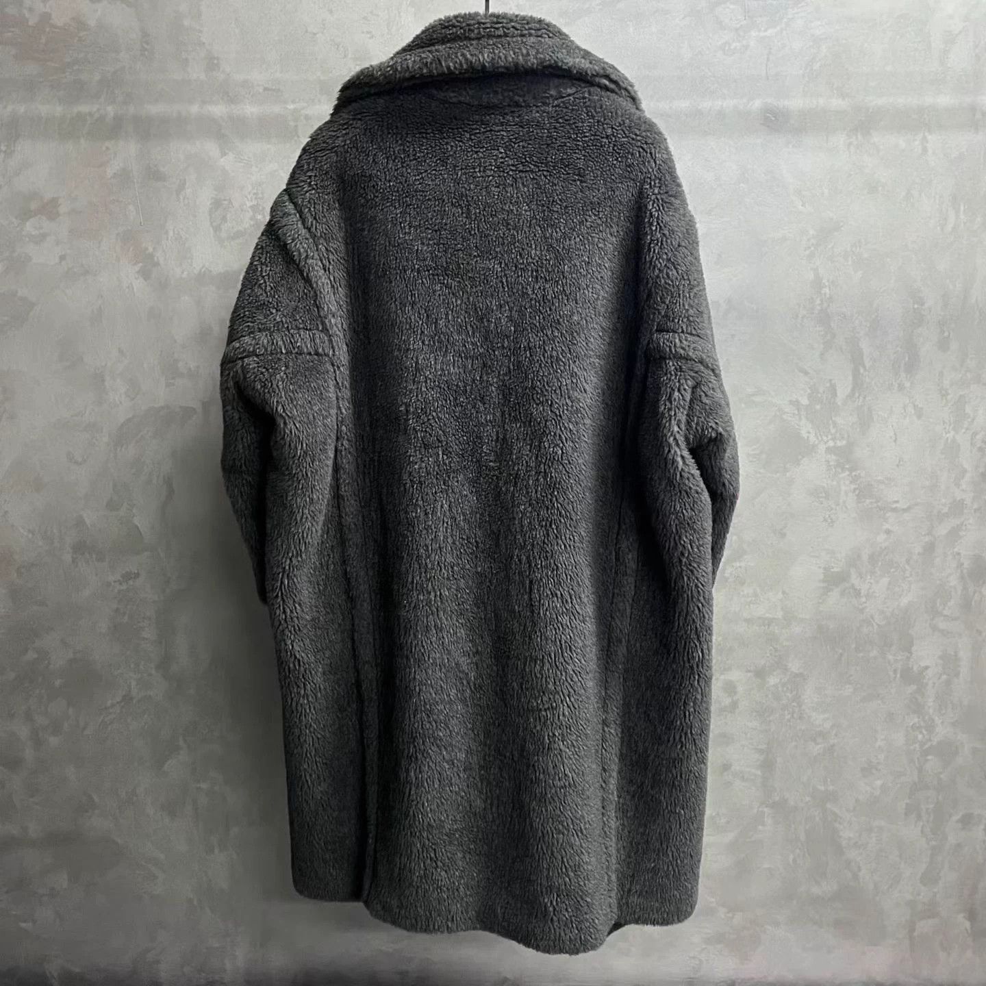 Max Mara Max Mara Dark Grey Teddy Bear Long Collar Coat M Size M / US 6-8 / IT 42-44 - 2 Thumbnail