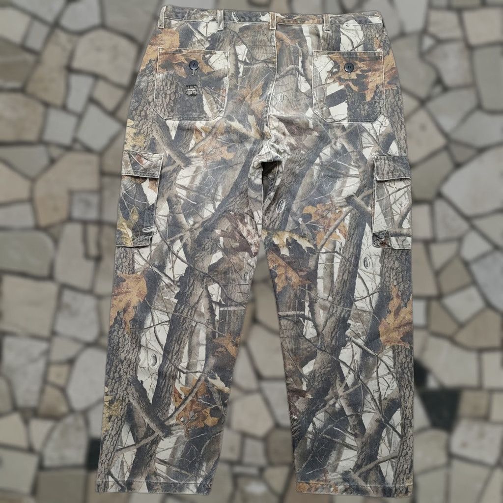 Wrangler VINTAGE Wrangler Realtree Camouflage Cargo Pants Jeans Men 40x30 Camouflage Cargo Pockets 90s Hip Hop USA Style Size US 40 / EU 56 - 1 Thumbnail