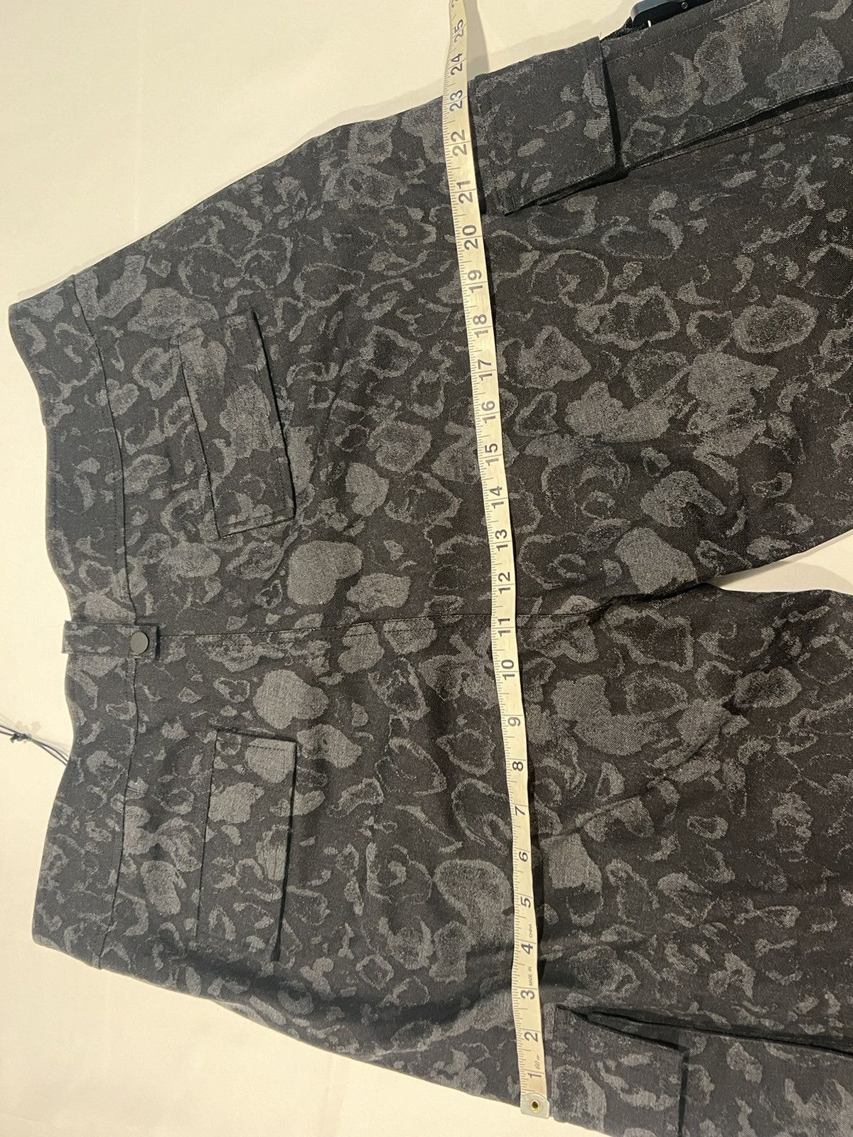Dior Dior KAWS Kim Jones Alyx men’s tech pants. 52/36. $1850 Size US 36 / EU 52 - 15 Thumbnail