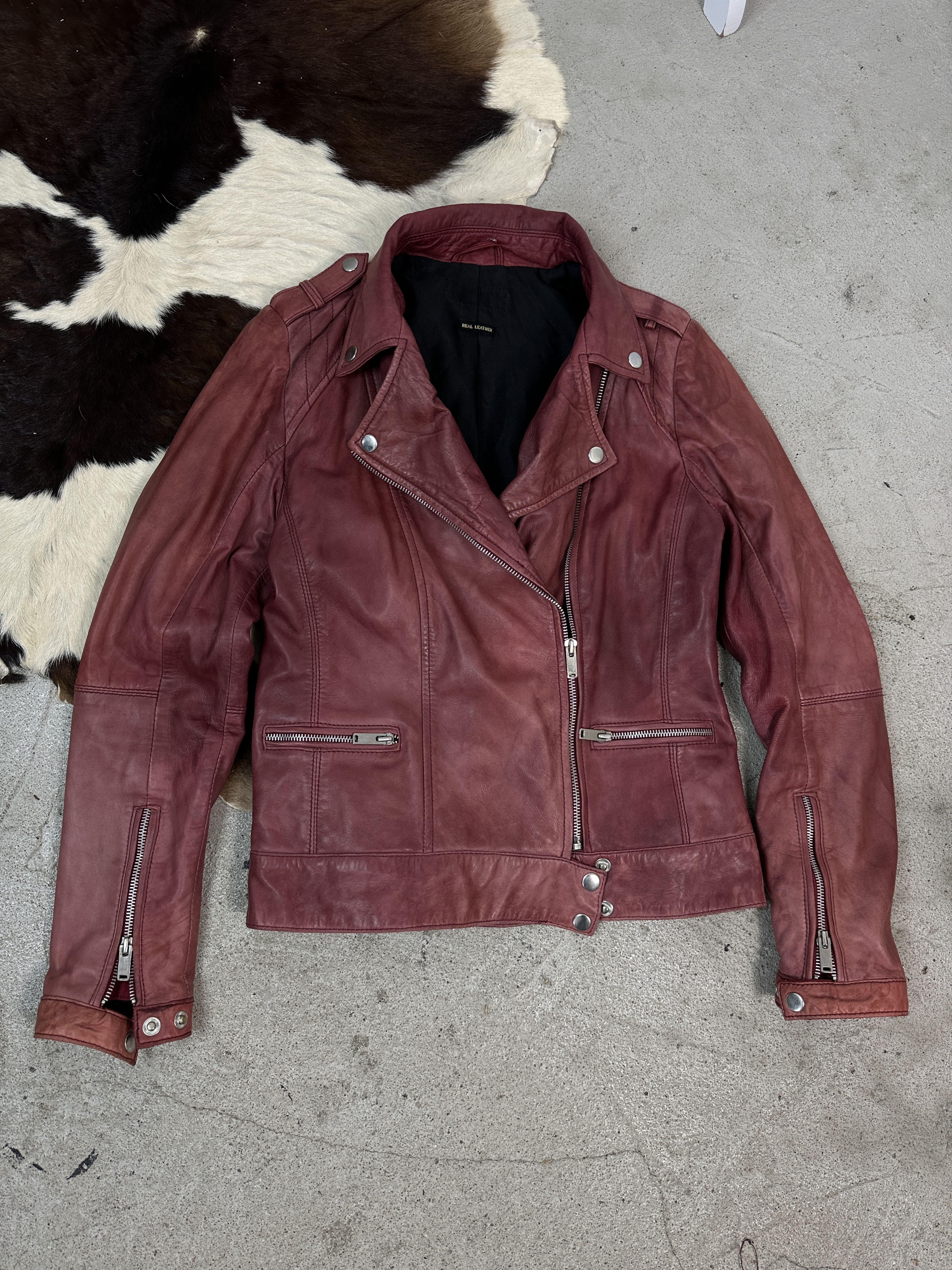 Vintage Vintage Avant Garde Y2K Biker Moto Cherry Red Faded Jacket Size US S / EU 44-46 / 1 - 7 Thumbnail