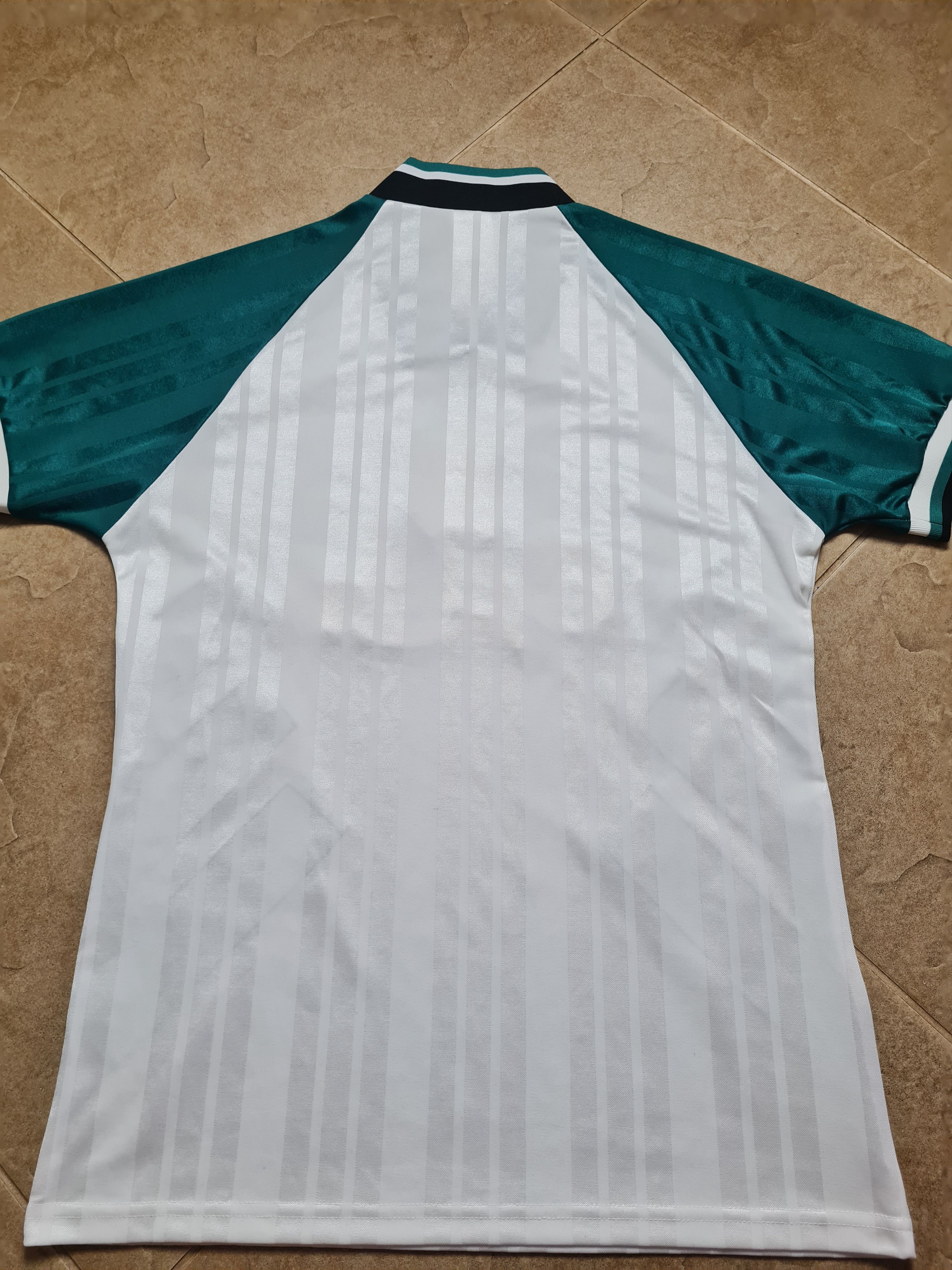 Adidas Football Jersey Liverpool Adidas 1993/1994 Away Soccer Shirt Size US S / EU 44-46 / 1 - 13 Thumbnail