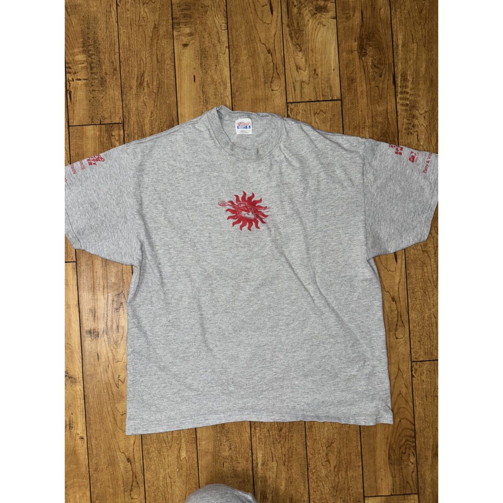 Hanes VINTAGE Hanes Beefy T-Shirt Wheelchair Tennis Heather Gray XL Men 22x27"} Size US XL / EU 56 / 4 - 3 Thumbnail