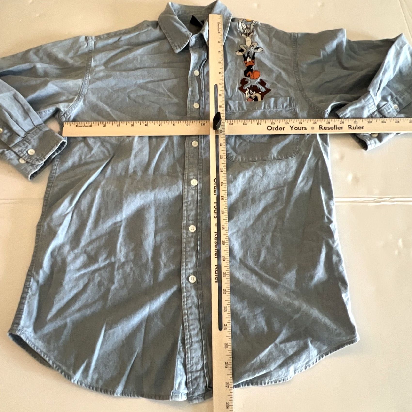Vintage VINTAGE Warner Bros Denim Shirt Mens XS Button-Up Long Sleeve Cartoon Embroidered Blue Button-Up Shirt Size US XS / EU 42 / 0 - 6 Thumbnail