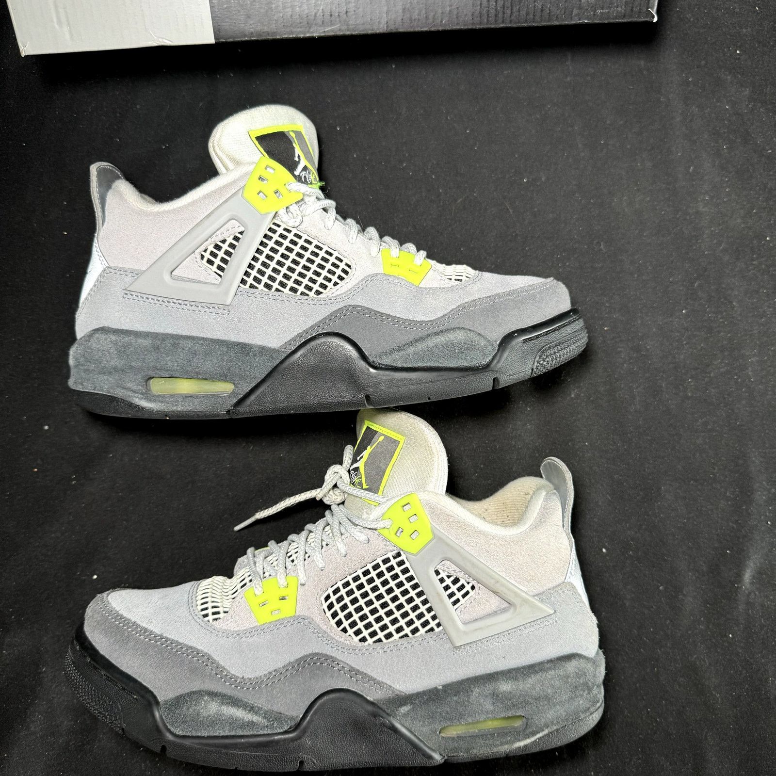 Jordan Brand × Nike Size 6.5 - Air Jordan 4 Retro SE GS Neon 95 2020 Men's Shoes Size US 6.5 / EU 39-40 - 2 Thumbnail
