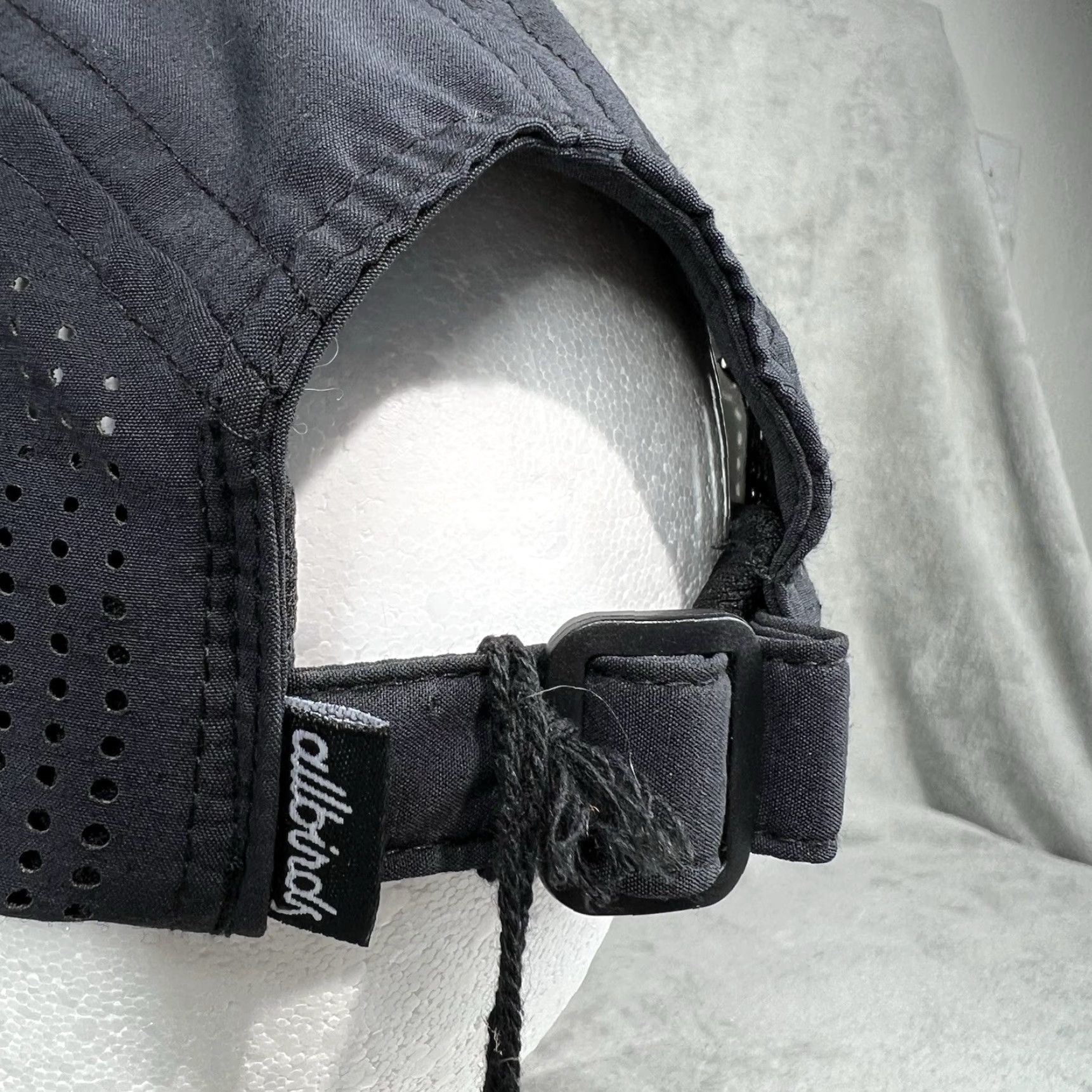 Allbirds Allbirds Kea Club Running Hat Cap Adjustable Strap Vented Breathable Black Unisex Adults One Size Baseball Cap Sports Running Cap Size ONE SIZE - 6 Thumbnail
