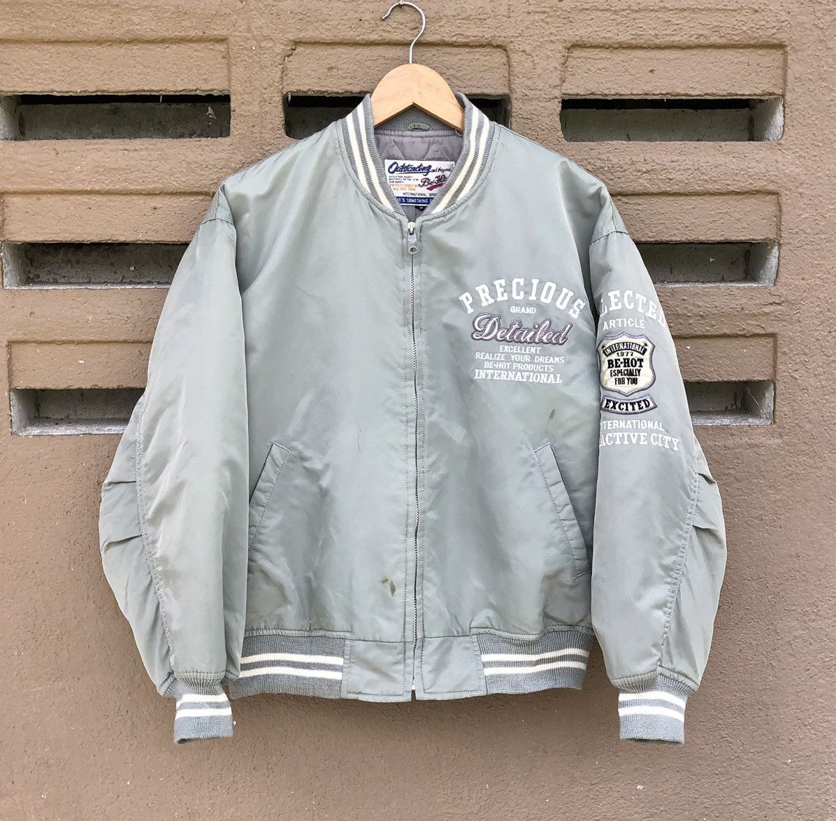 Vintage Vintage Precious Be-Hot Embroidery Bomber Jacket Size US M / EU 48-50 / 2 - 5 Thumbnail
