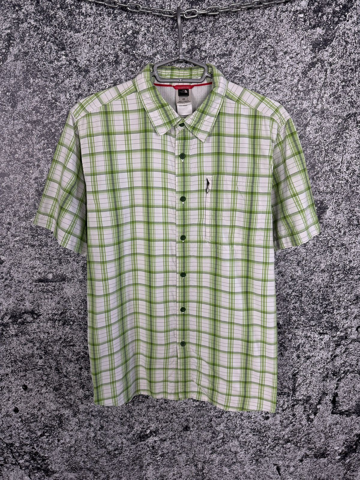 The North Face The North Face Trekking Plaid Shirt Outdoor Button Up Size L Size US L / EU 52-54 / 3 - 1 Thumbnail