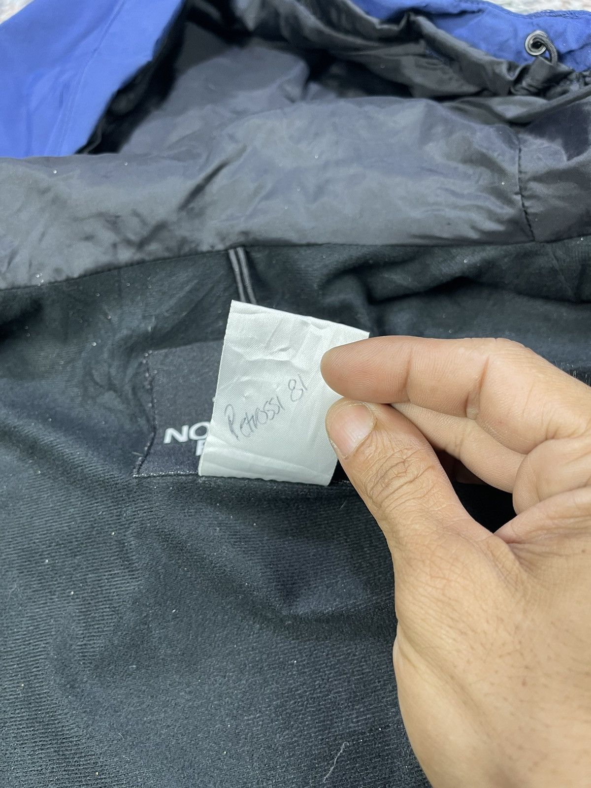 The North Face Vtg 90s The North Face Gore-Tex Mountain Light Jacket Size US L / EU 52-54 / 3 - 19 Thumbnail