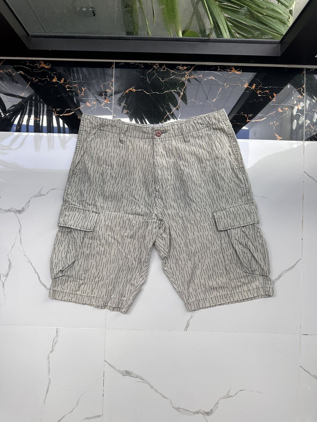 Stussy × Vintage STUSSY VINTAGE MONOLOGO STREETWEAR CARGO SHORTS Size US 34 / EU 50 - 1 Thumbnail