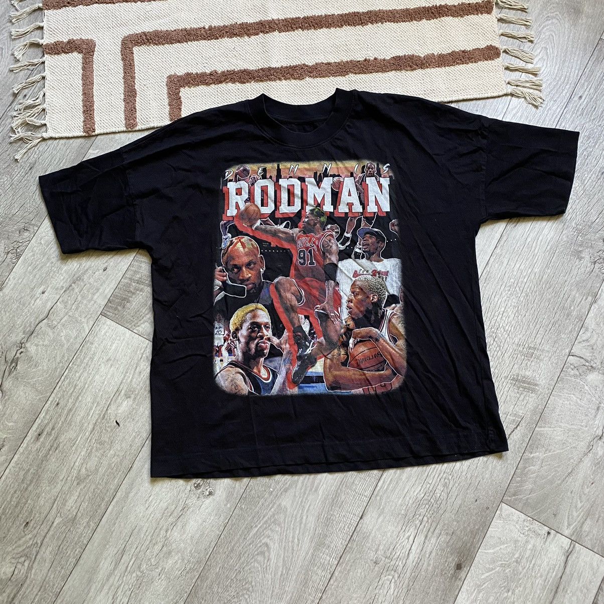 NBA AMAZING DENNIS RODMAN CHAIRMAN OF THE BOARD T SHIRT Size US XL / EU 56 / 4 - 1 Thumbnail