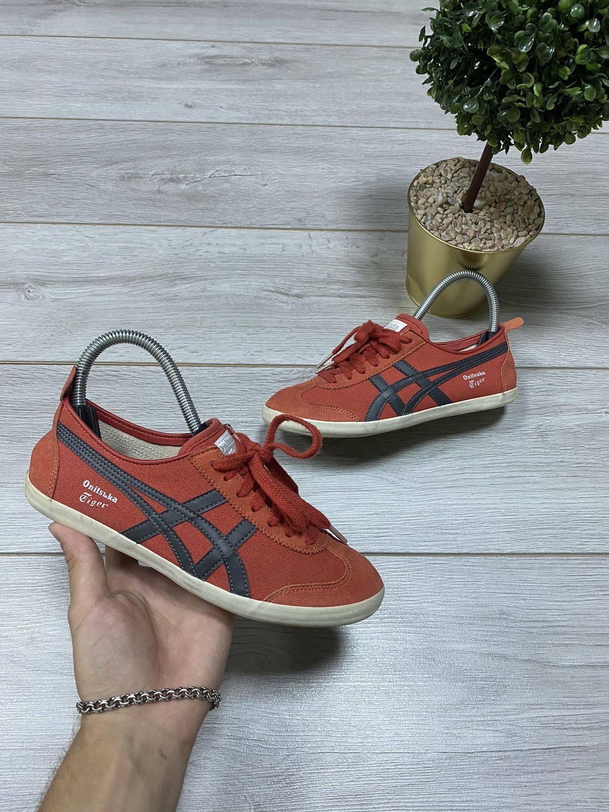 Asics ASICS Onitsuka Tiger vintage sneakers Size US 6 / IT 36 - 1 Thumbnail
