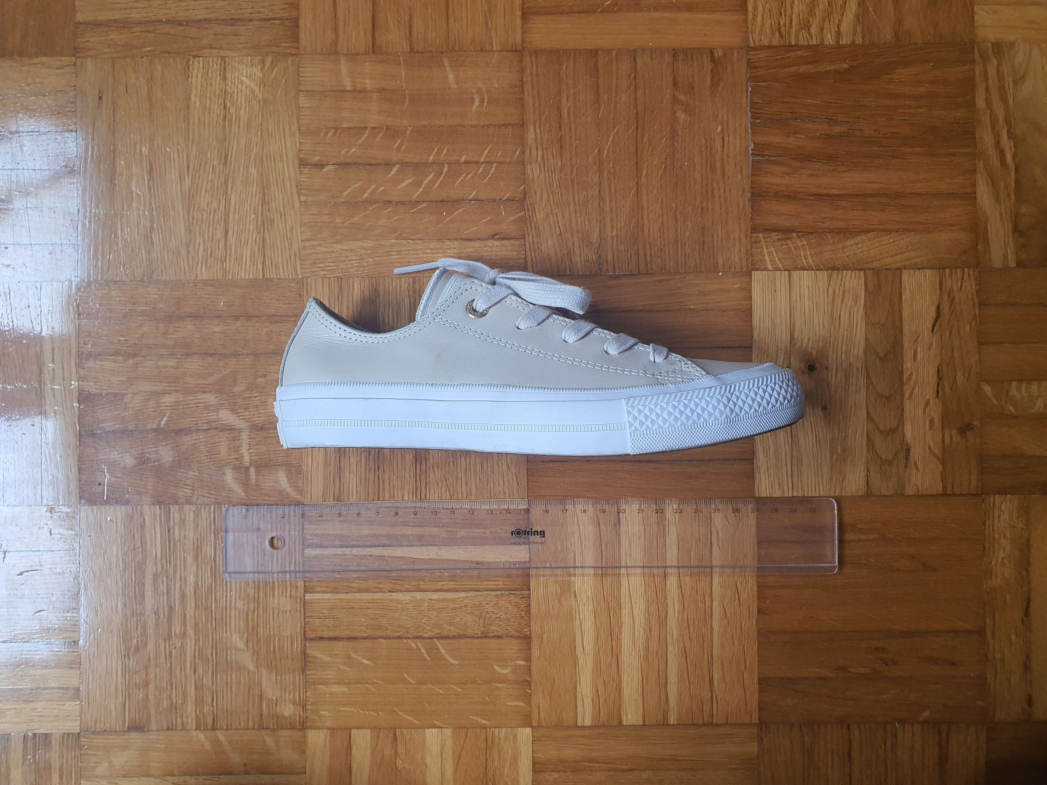 Converse Chuck Taylor II OX (555956C) Trainers - Sz UK 3.5, EU 36 Size US 5.5 / IT 35.5 - 9 Thumbnail