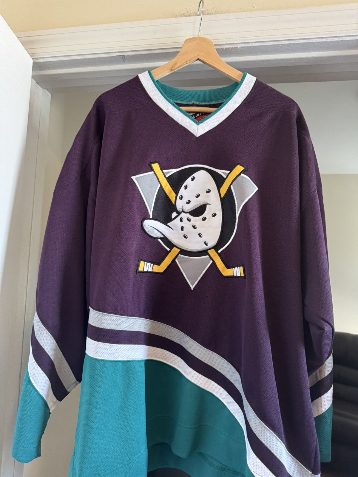 Pro Player Vintage Mighty Ducks pro player jersey size XL Size US XL / EU 56 / 4 - 1 Thumbnail