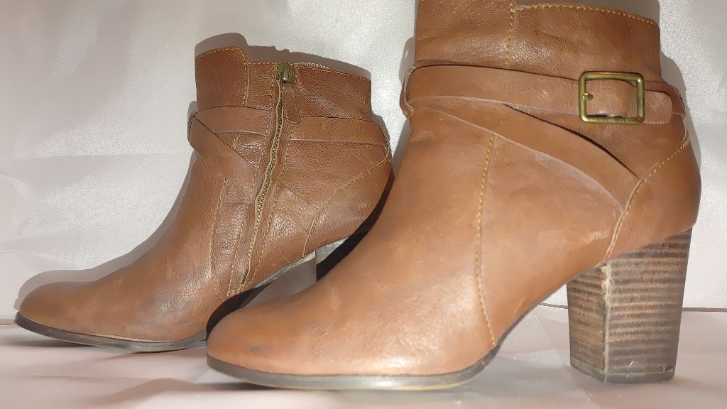 Cole Haan Cole Haan Cassidy Leather Ankle Bootie Size 8B Size US 8 / IT 38 - 3 Thumbnail